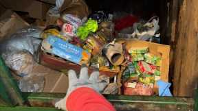 Dumpster Diving Aldi #243 FREE CHRISTMAS DINNER!!!